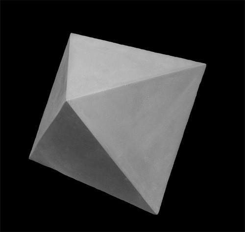 Гипсовая фигура октаэдр 3-гранный h=18см по 480.00 руб от Мастерская Экорше