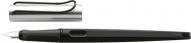 Ручка для каллиграфии перьевая LAMY JOY 011 1,5мм черно-серебристый от LAMY по 2 490.00 руб Ручка для каллиграфии перьевая LAMY JOY 011 1,5мм черно-серебристый по 2 490.00 руб от LAMY