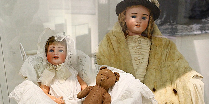 Куклы на выставке